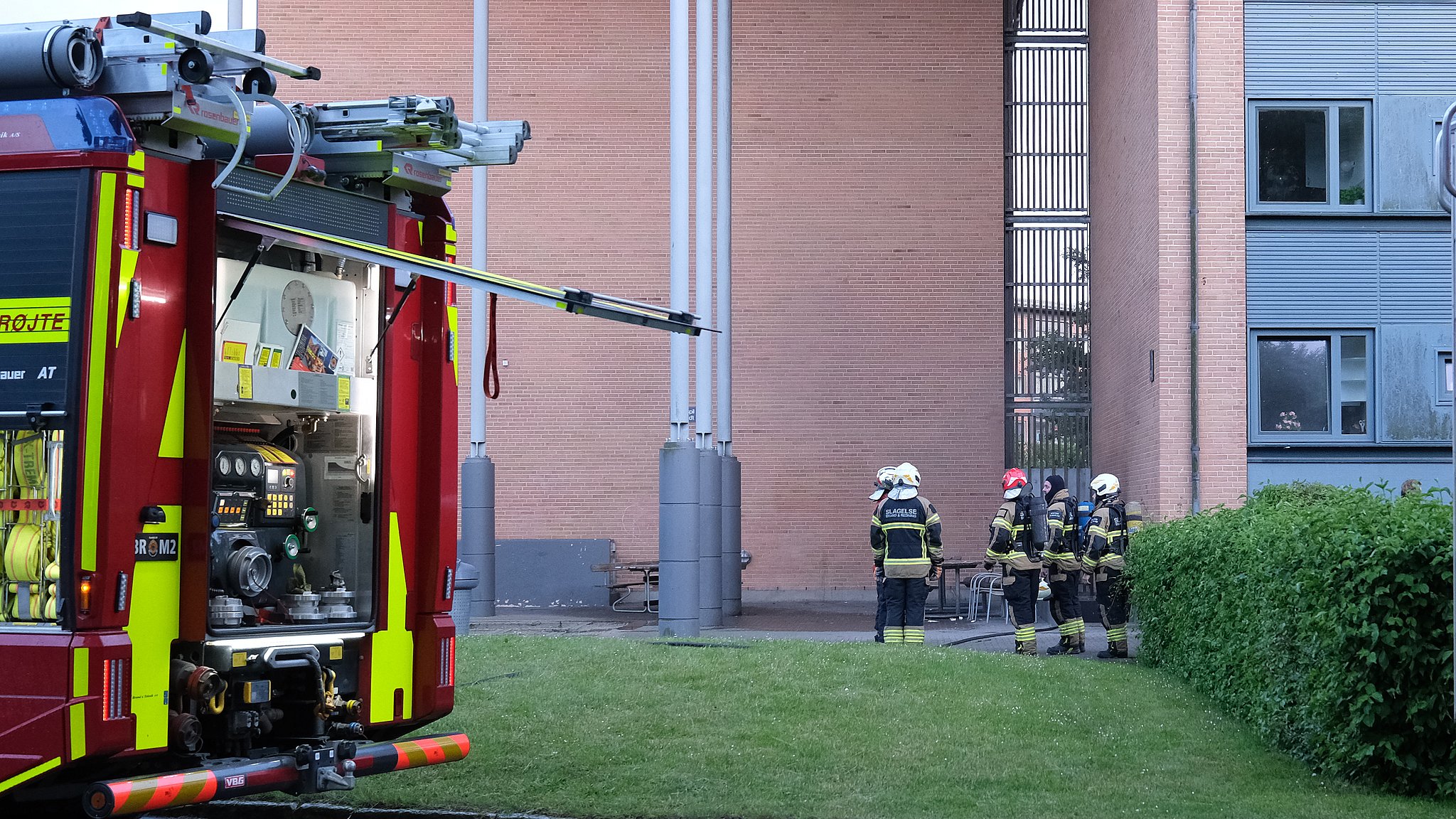 Satte ild til barnevogn nu efterlyser politiet vidner TV2 ØST