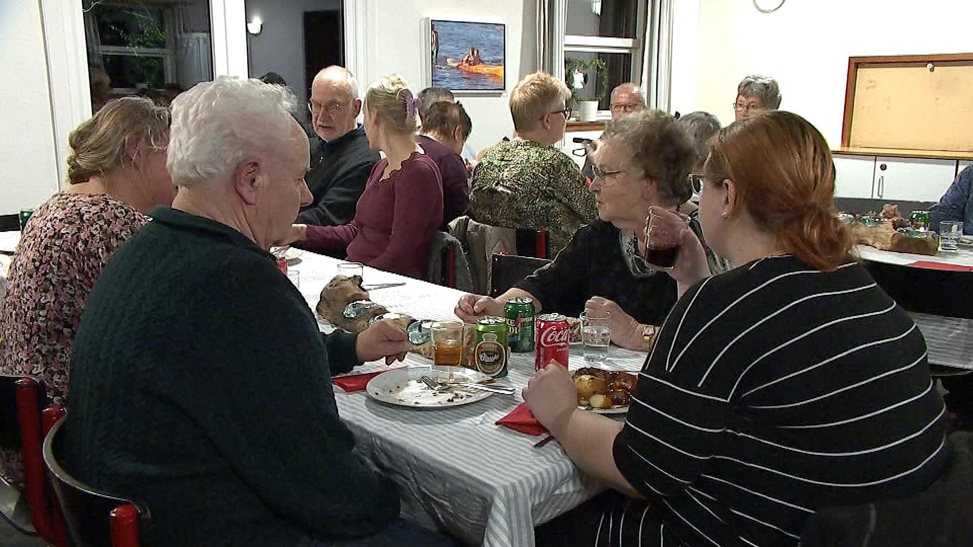 Spejdere Inviterer Til Middag For At Styrke Fællesskabet | TV2 ØST