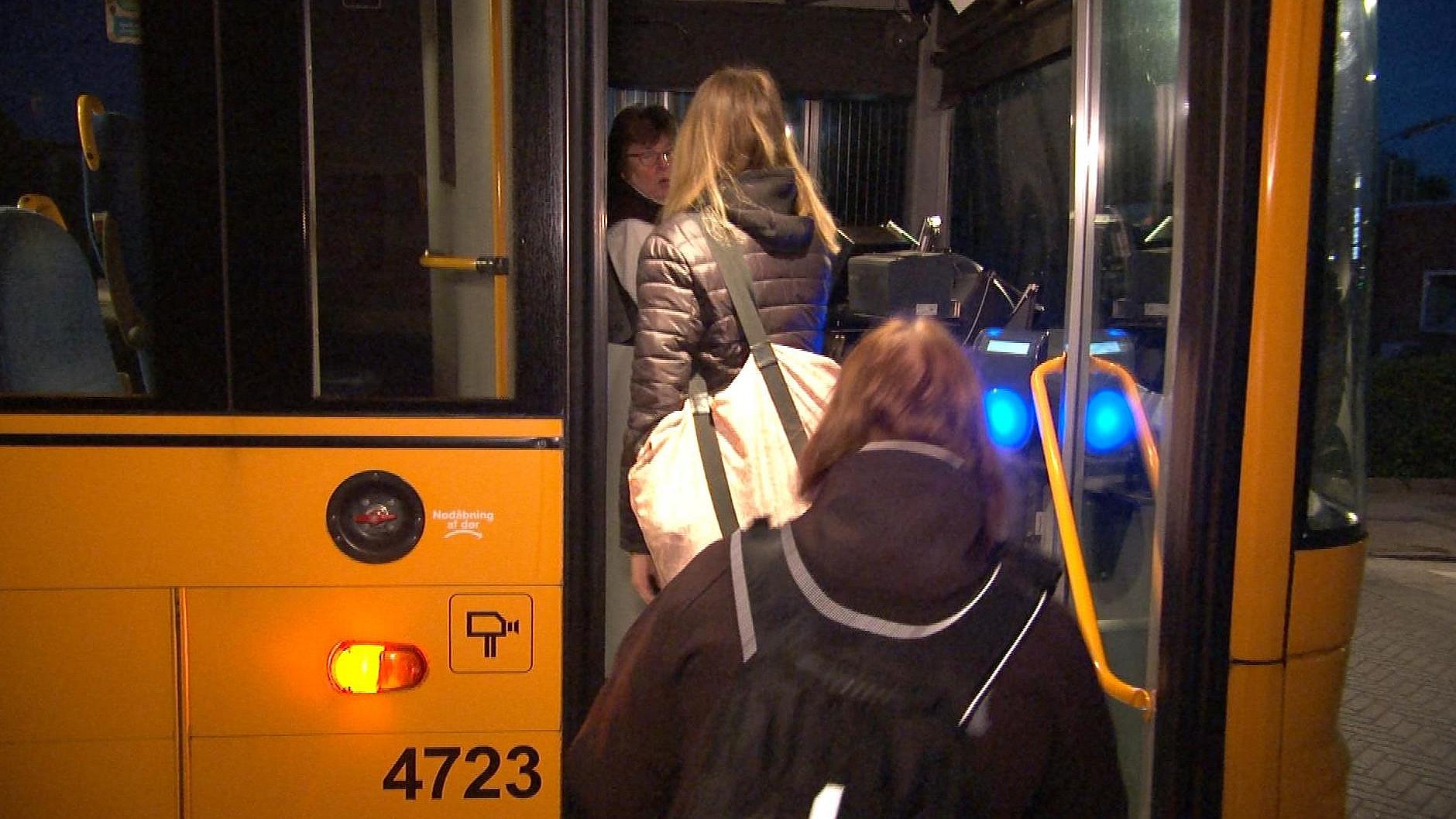 Det Bliver Dyrere At Køre Med Bus Og Tog | TV2 ØST