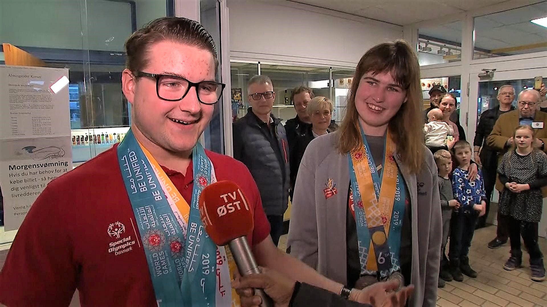 Bader I Medaljer: Lokale OL-helte Hædret | TV2 ØST