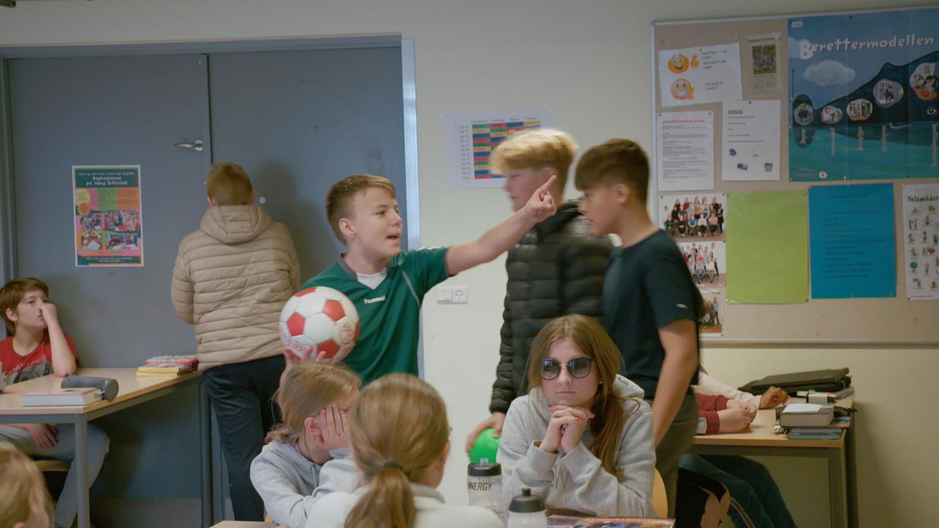 protektor ros Eksklusiv Støj og uro plager skole - skaber problemer for børnenes trivsel | TV2 ØST