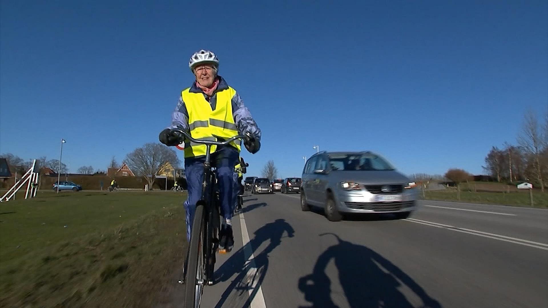 udgør Tåre Fredag 84-årig samler 3.000 underskrifter for bedre cykelstier | TV2 ØST