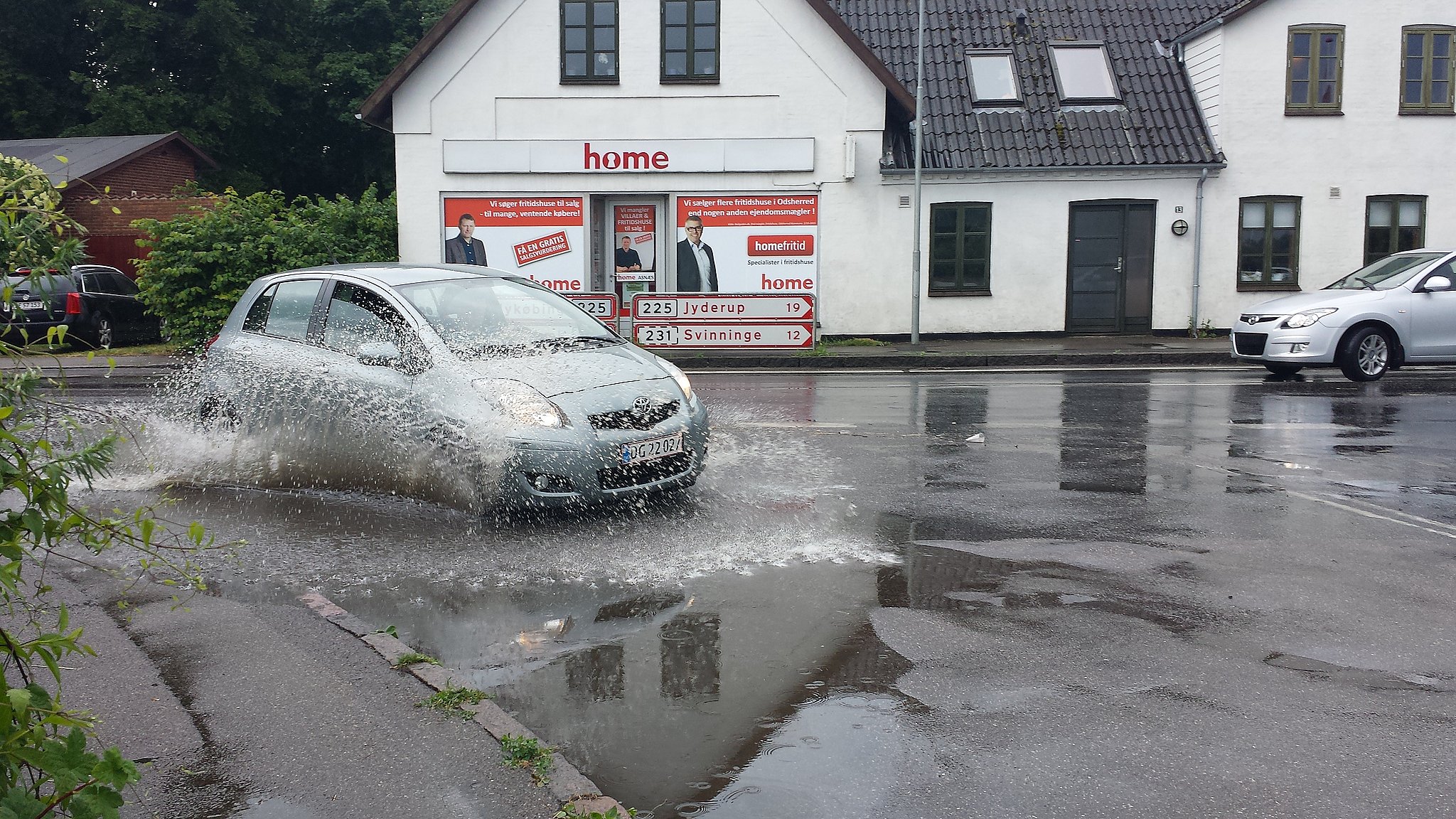 Her Kommer Der Regn Og Byger I Dag | TV2 ØST